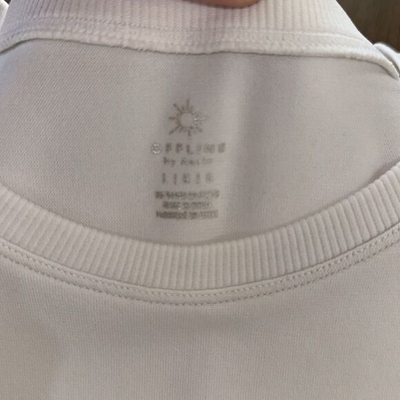 Offline by Aerie White Cropped Muscle Tank Top Women’s L Yoga Lounge Casual Knit - Picture 2 of 5